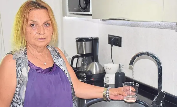 1596351712047.jpeg İzmir'de susuz bayram! CHP'li belediyeye isyan ettiler-2