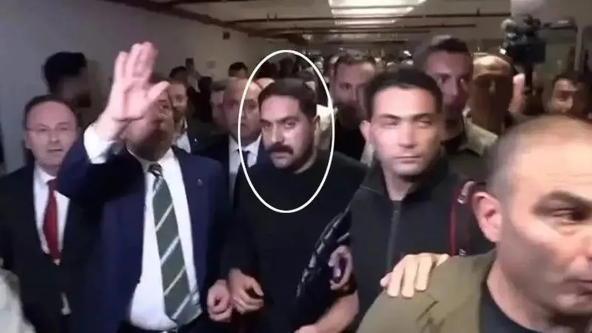 CHP'de Özgür Özel'e sürpriz rakip! Erkan Çakır TAKVİM'e konuştu: "Olağanüstü kurultay çağrısı yaparak şaibeyi kabul etti"