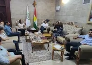 Terörün siyasi ayağı HDPnin yalanı bir kez daha deşifre oldu! Elebaşı Öcalanın fotoğrafı altında görüştüler