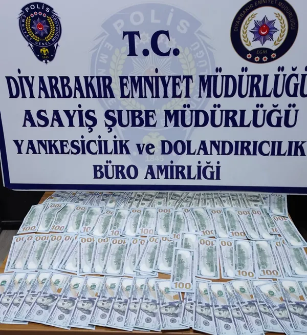 cuma-gunu-calinan-10-bin-dolarina-kavusan-pazarci-sevinemedi-60-bin-tl-zararim-var-1640180258396.jpg Cuma günü çalınan 10 bin dolarına kavuşan pazarcı sevinemedi: 60 bin TL zararım var-4