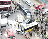 İBB’ye ait tramvay ve İETT otobüsünün çarpışması sonucu 33 kişi yaralandı