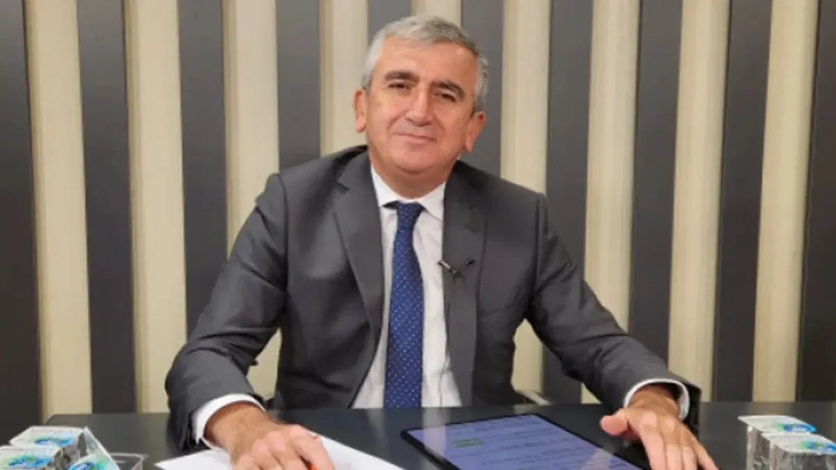 duzcede-milyonluk-iskan-vurgunu-chpli-fikret-albayrak-gozaltinda-1779451433971.jpeg Akçakoca’da milyonluk iskan soruşturması: Fikret Albayrak tutuklandı, ifadesinde ABİTAŞ’a verilen çekleri kabul etti-2
