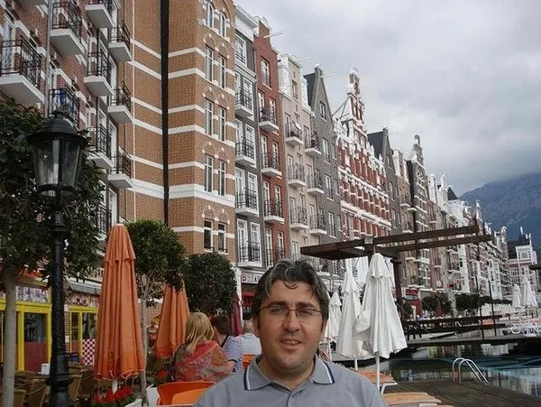 10 milyonluk vurgun yapıp paraları Dubai ve Hollanda'da yedi: Mehmet Pekşen, önceki gün gözaltına alındı-4