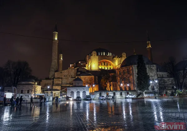 Regaip Kandili dualarla idrak edildi: Vatandaşlar camilere akın etti - 4