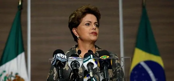 Brezilya'da Senato tarafından oluşturulan komite, Devlet Başkanı Dilma Rousseff'in mahkemede yargılanmasının önünü açan gensoru önergesini kabul etti. Rousseff, 12 Mayıs'ta Senatoda yapılan oylama sonucu geçici olarak görevden alındı