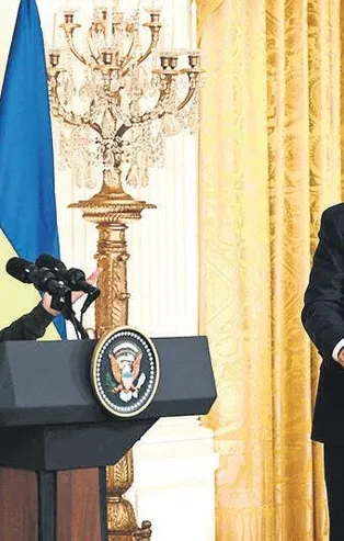 Ukrayna lideri eski komedyen Zelenskiy, ABD’de adeta şov yaptı!