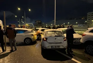 Erzurum'da buzlanma faciası! 48 aracın karıştığı 17 ayrı kazada 12 kişi yaralandı