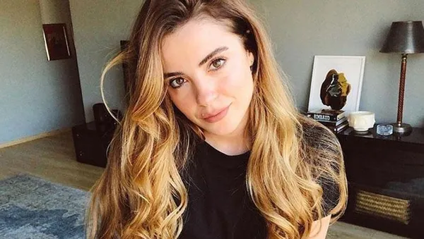Ezgi Eyüboğlu kimdir, kaç yaşında? Ezgi Eyüboğlu'nun sevgilisi kim?-2