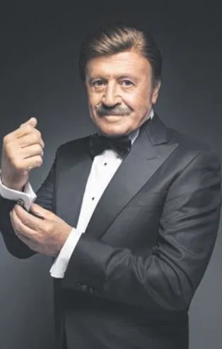 Selami Şahin'den 14 Şubat sürprizi