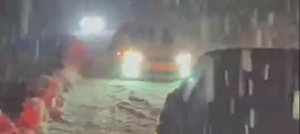 Kar yağışı arttı yaylada 8 kişi mahsur kaldı