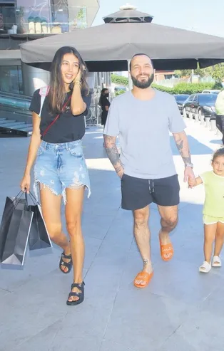 Berkay’ın eşi Özlem Ada Şahin yine şovunu yaptı! 47 bin 450 TL’lik langırt masası