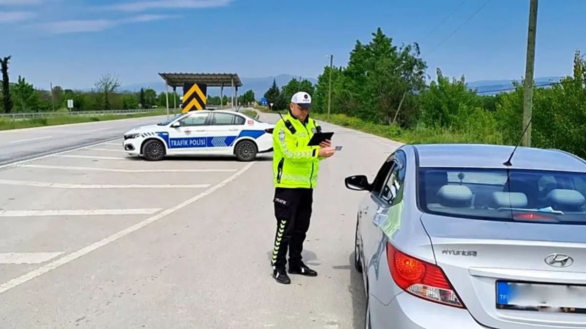 Trafik terörüne geçit yok! Bakan Yerlikaya duyurdu: 3 milyon 619 bin araçta denetim | 496 bin araca ve sürücüye ceza