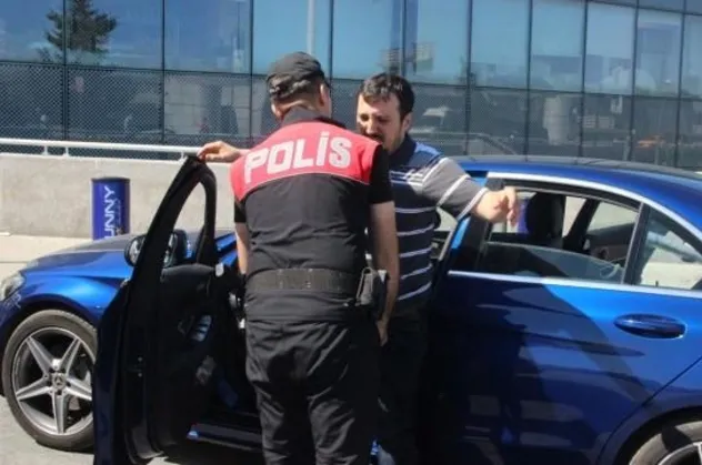 İstanbul'da giriş-çıkışlar tutuldu!