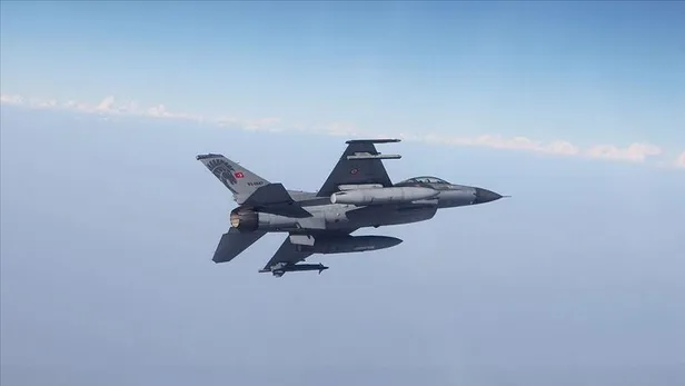 "Kandil'de terörist yok" diyen Özgür Özel'e günün sorusu-6