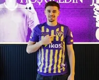 Eyüpspor’a Romen sağ bek! Denis Razvan Radu imzaladı