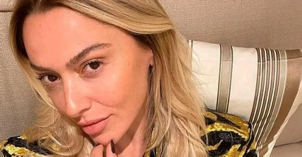 Moda defilesine katılan Hadise erkek fenomen Fredrik Robertsson ile öyle bir pişti oldu ki sosyal medyanın diline düştü