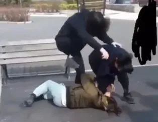 Bursa’da feci kavga! Kıza tekme yumrukla saldırdılar