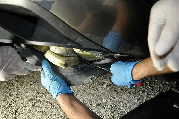 Son dakika: Hatay'da kovalamaca sonucu yakalanan şüpheli tutuklandı-3