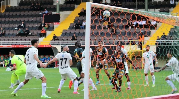 alanyaspor-sakaryaspor-maci-a-spor-canli-izle-1667917248335.jpeg Alanyaspor Sakaryaspor'u 3 golle geçti tur biletini kaptı | Alanyaspor 3 - 0 Sakaryaspor MAÇ SONUCU-2