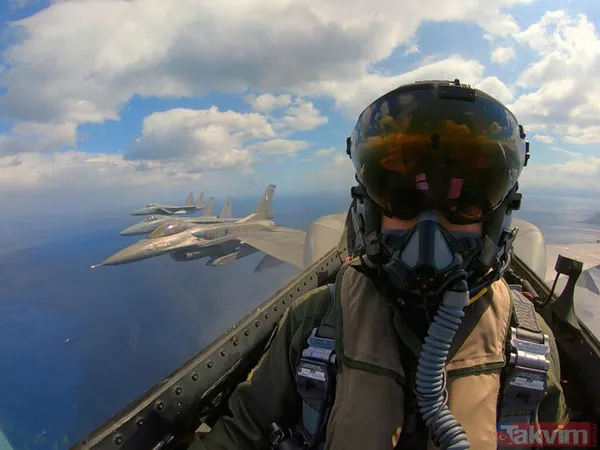 SON DAKİKA: Uluslararası ajanslar Çavuşoğlu ile Dendias'ın sarılmasını son dakika geçti - 26