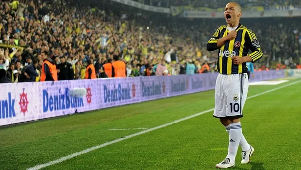 fenerbahce-bolluk-icinde-yokluk-yasiyor-74-milyon-euro-harcadi-gol-krali-cikaramadi-1627231054519.jpeg