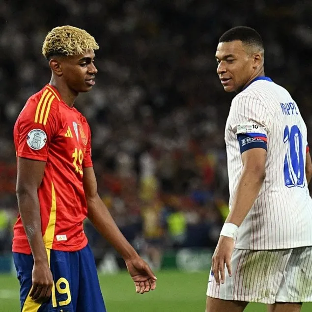 Yamal Mbappe’ye kaybetmiyor
