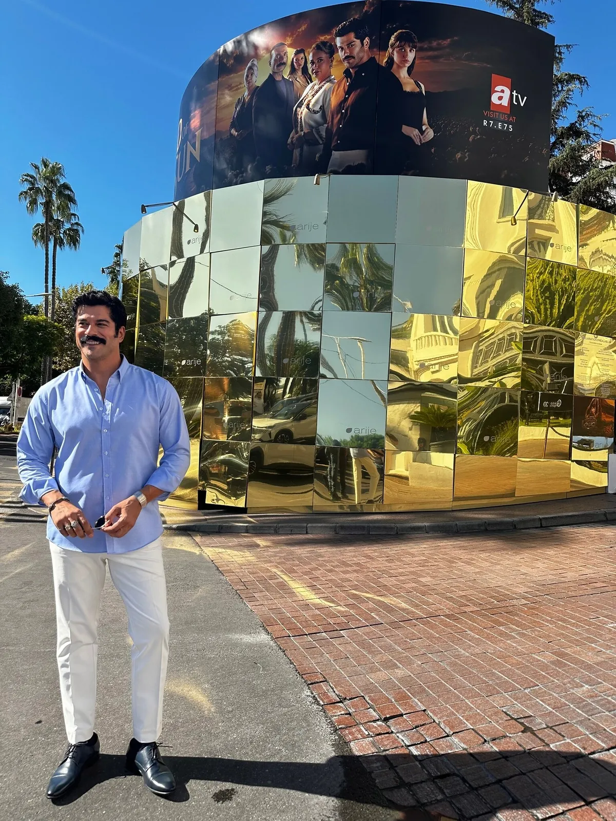 1791818412158.jpeg "Güneşin Doğduğu Yer" Cannes MIPCOM'da vitrine çıktı! atv'nin yıldızı Burak Özçivit ilgi odağı oldu-5