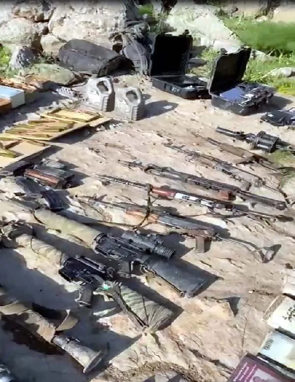 SON DAKİKA: Bakan Akar duyurdu: 1'i sözde bölge sorumlusu 7 terörist öldürüldü-10