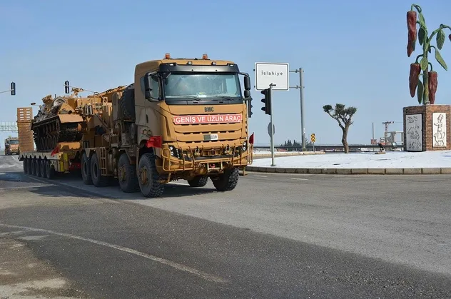 Son dakika haberi: Suriye sınırına tank sevkiyatı yapıldı