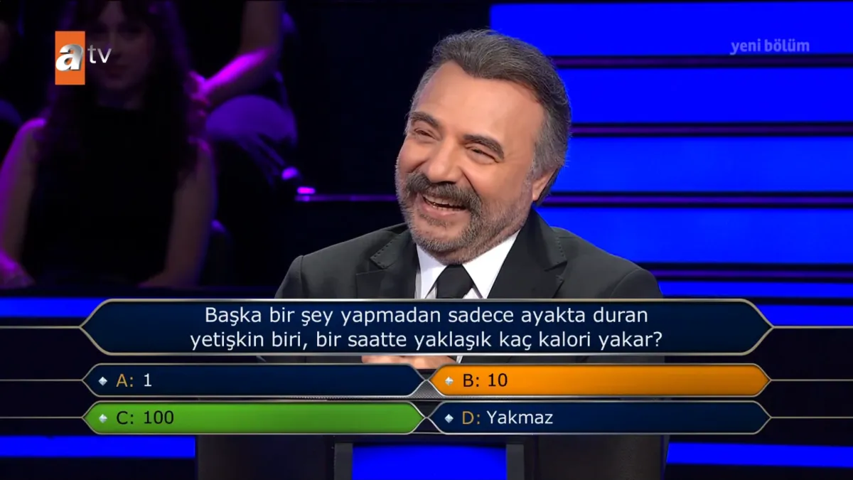 milyoner-yarismacisi-okudugu-dortlukle-seyircilerden-buyuk-alkis-aldi-1787517911323.png İçindeki genci susturamayan milyoner yarışmacısının tebessüm ettiren şiiri seyircilerden büyük alkış aldı-3