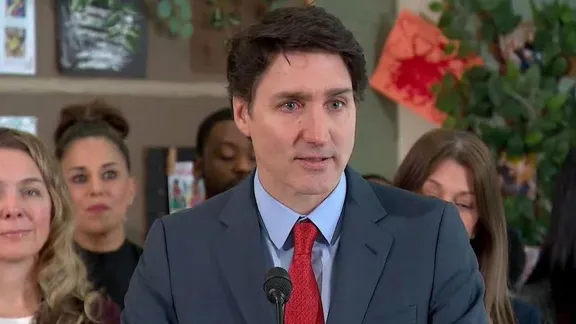 Trump Trudeau’yu resmen ağlattı!