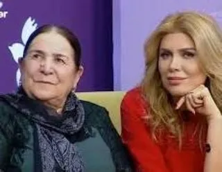 11-yil-once-hoskedem-hidayetkizi-ile-evlenmisti-dogustan-aci-haber-annemizi-kaybettik-1744698083894.jpg Kaynak: Sosyal medya