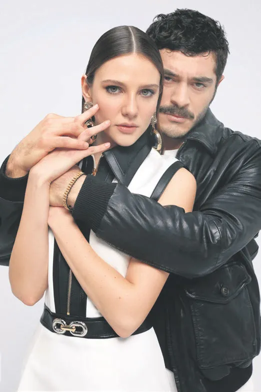 bir-dizi-gurur-marasli-ve-alina-boza-latin-amerikadaki-produ-odullerinde-odul-aldi-1668202801969.jpg Bir dizi gurur! 'Maraşlı' ve Alina Boz, Latin Amerika’daki Produ Ödülleri’nde ödül aldı-2