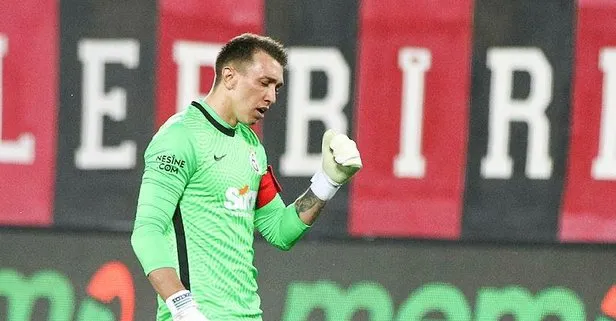 Galatasaraylı Muslera’dan Copa America isyanı: Oynamak istemiyorum