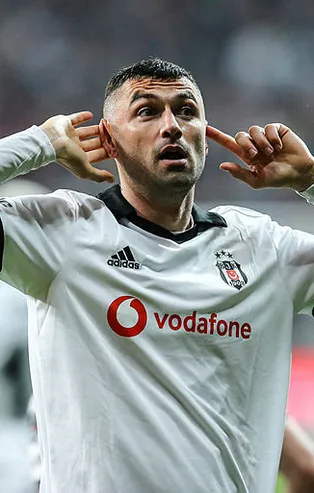 Beşiktaş'ta Burak Yılmaz sürprizi