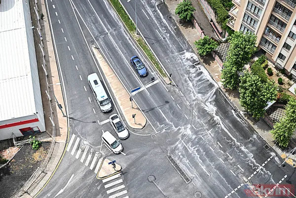 İstanbul'da kısa süreli yağış trafiği vurdu! Araçlar zor ilerledi duraklar doldu... - 3