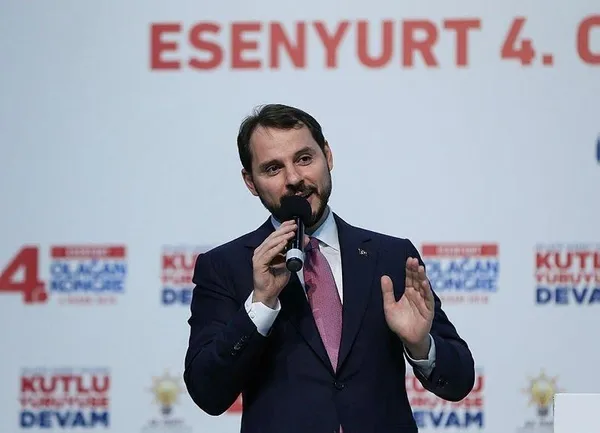 Albayrak, Esenyurt Kültür Merkezi'nde düzenlenen AK Parti Esenyurt 4. Olağan Kongresi'ndeki konuştu-1