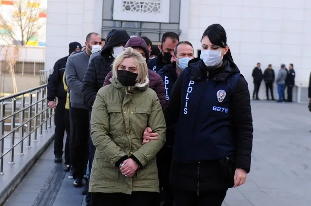 Ankara'da filmleri aratmayan olay! Dost bildiği arkadaşı arkasından vurdu hesapta bulunan 104 bin lira buhar oldu