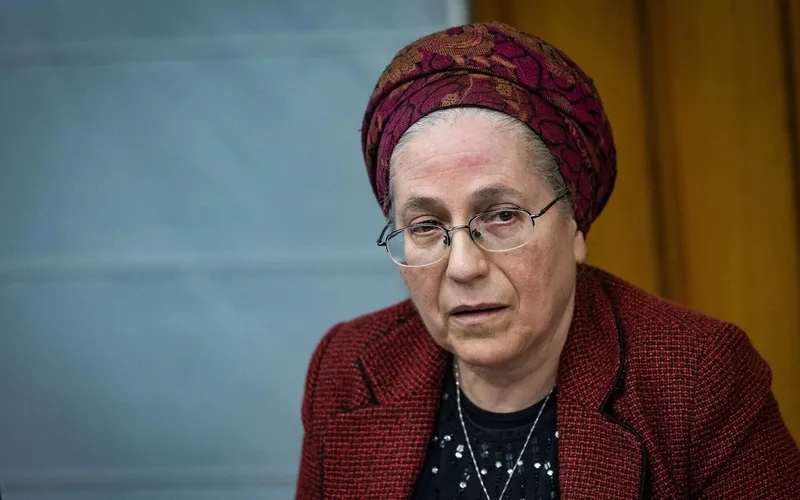 İsrailli bakanın kızı evinde ölü bulundu: Ailesini tacizle suçluyordu-2