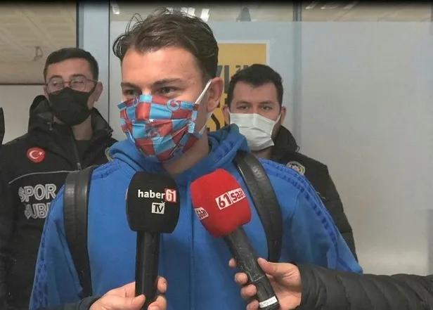 galatasarayin-yeni-hocasi-torrentin-plani-belli-oldu-buyuk-degisim-yok-ufak-dokunus-var-1642192845471.jpeg Galatasaray'ın yeni hocası Torrent'in planı belli oldu! Büyük değişim yok ufak dokunuş var-9