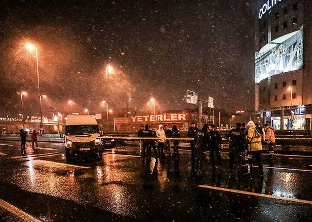 İstanbul Bakırköy’de minibüsün çarptığı yaya öldü-5