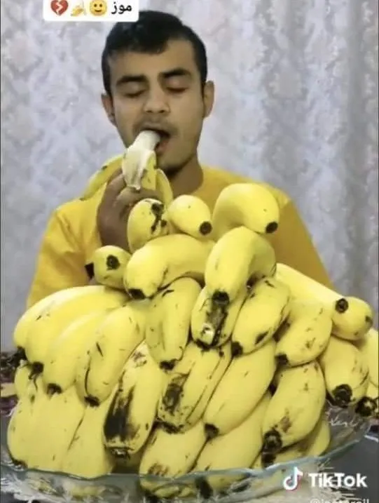 muz-videosu-ceken-7-provokator-gozaltina-alindi-sinir-disi-edilecekler-1635367145558.jpg "Muz videosu" çeken provokatörler gözaltına alındı! Sınır dışı edilecekler-5