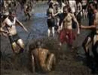 Çamur Festivali
