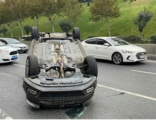 Otomobille takla attı sağlık ekipleriyle tartıştı!