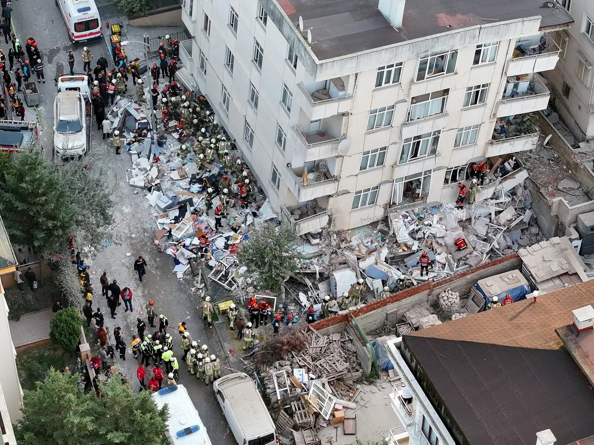 56 ARAÇ 175 PERSONELLE ARAMA KURTARMA-1