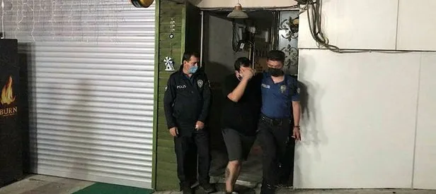 Hareketli gece! Polisi görüp kendilerini kilitlediler