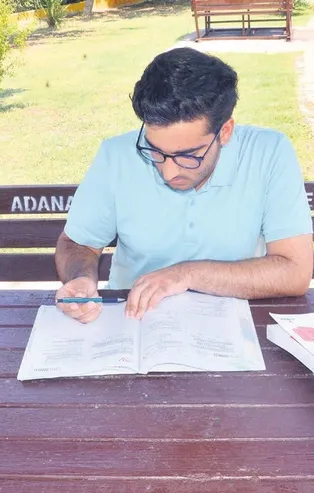 Yüreğine sağlık Muhammed Uğur! Gece gündüz çalıştı tıp fakültesini kazandı: Devletim bana her türlü imkanı sağladı