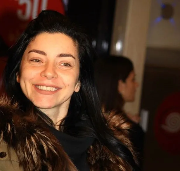 "Merve Boluğur, Işın Karaca'ya verdi veriştirdi!" Şarkıcılığa soyunan Merve Boluğur'dan olay yaratan 'kıskançlık' açıklaması-7