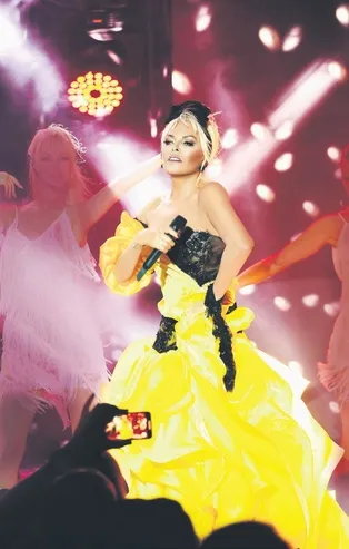 Ajda Pekkan savaş açtı! Kendisine ait görüntüleri izinsiz paylaşanları affetmedi