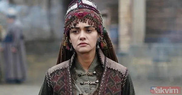 Hande Soral Koronavirüse Mi Yakalandı? Güzel Oyuncu, Nişantaşı'nda Görüntülendi. Gazetecileri Karşısında Görünce Kısa Süreli Şaşkınlık Yaşayan Oyuncu, Grip...